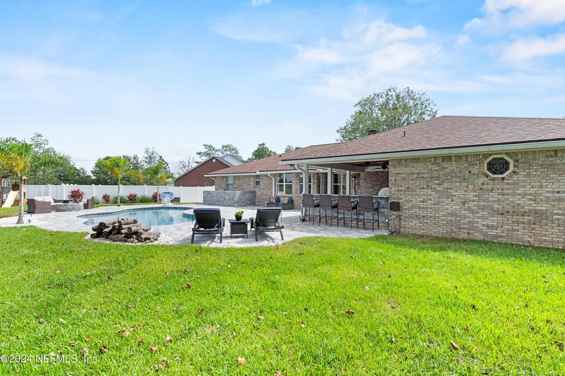 Photo of 10017 PLANK Lane