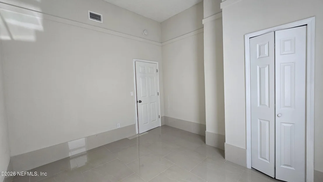 Photo of 1127 SPEARING Street