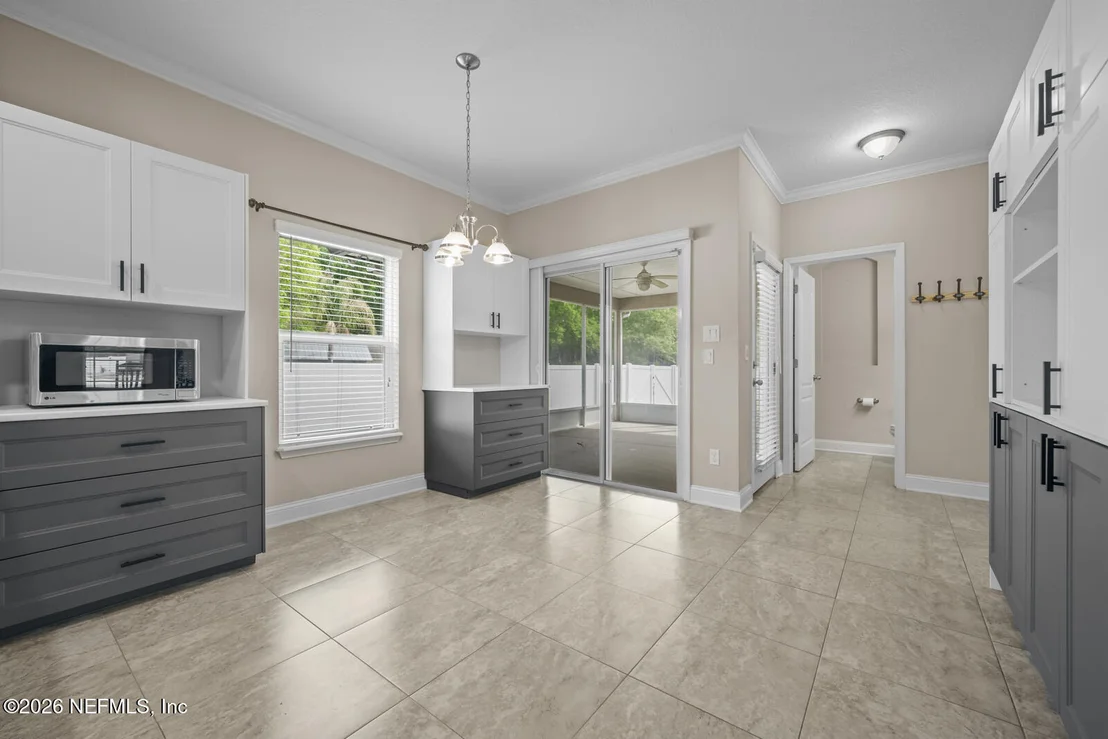 Photo of 4181 HAZELBROOK Lane