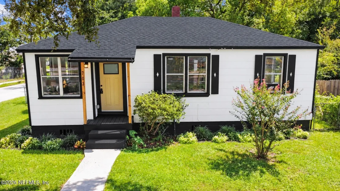 Photo of 703 KING Street