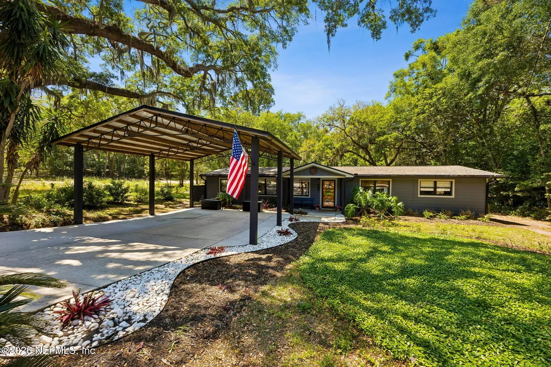 Photo of 413 STANLEY Drive