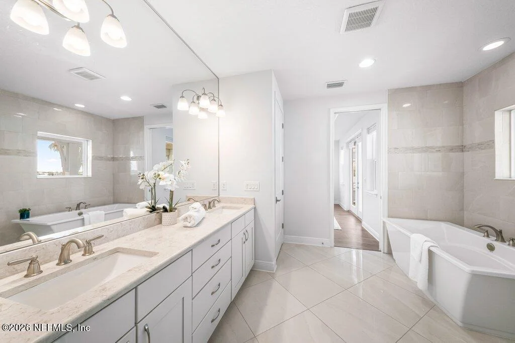 Photo of 457 MARQUESA Circle