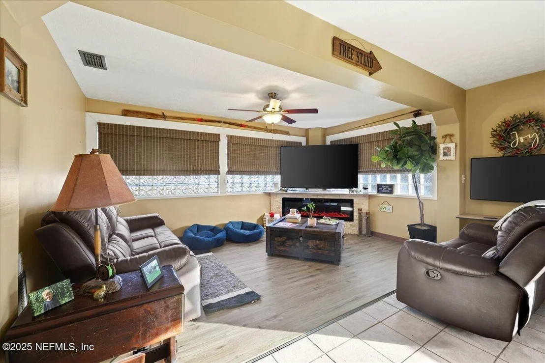 Photo of 188 PALM Drive