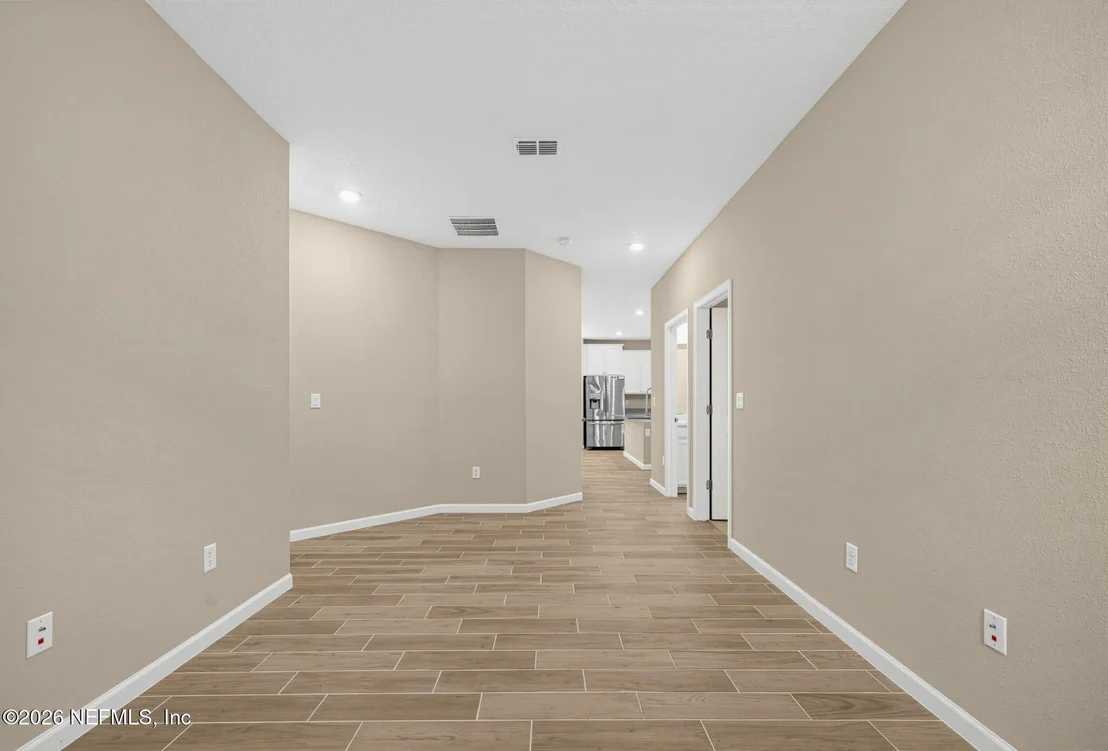 Photo of 911 COLON Lane