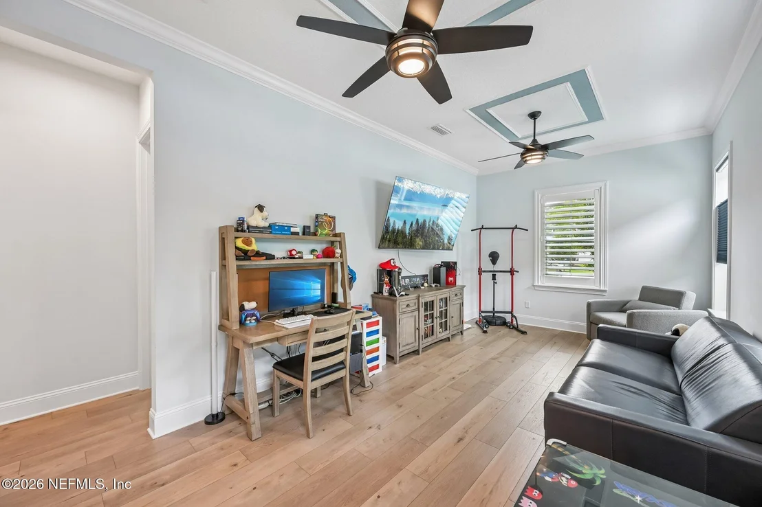 Photo of 375 SEAGROVE Drive