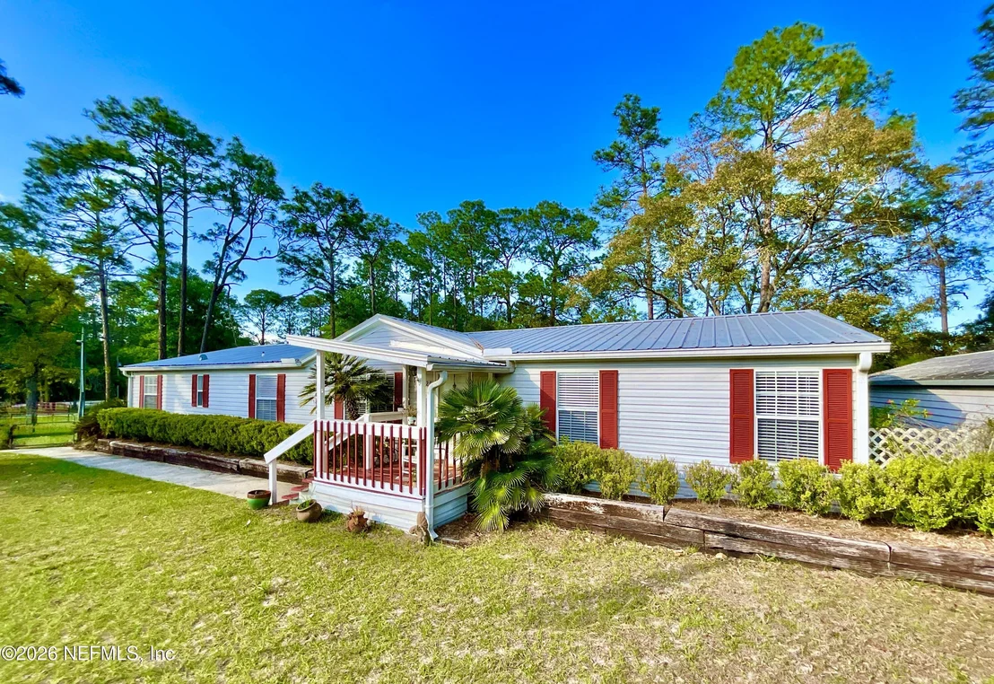 Photo of 129 CRYSTAL LAKE Drive