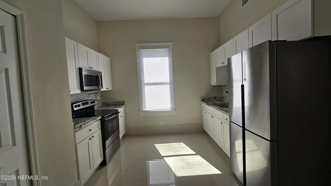 Photo of 1127 SPEARING Street