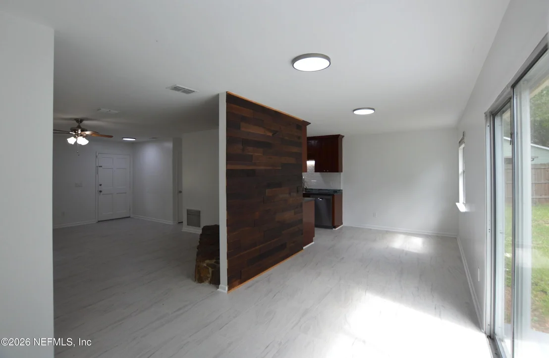 Photo of 2045 DERRINGER Road