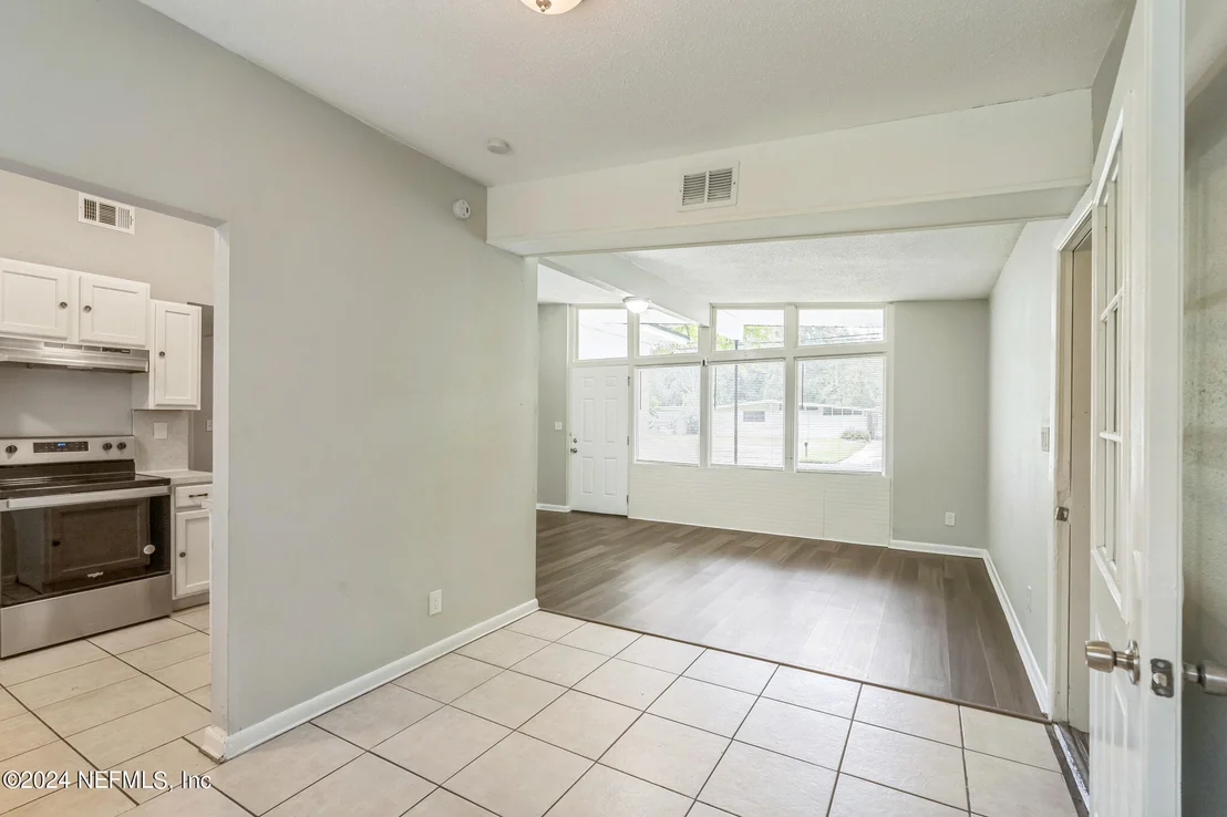Photo of 6974 ROLLO Road
