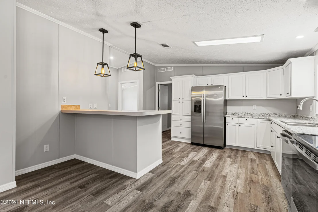 Photo of 3994 SUZANNE Drive