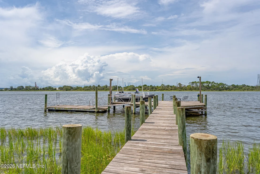 Photo of 5392 HECKSCHER Drive
