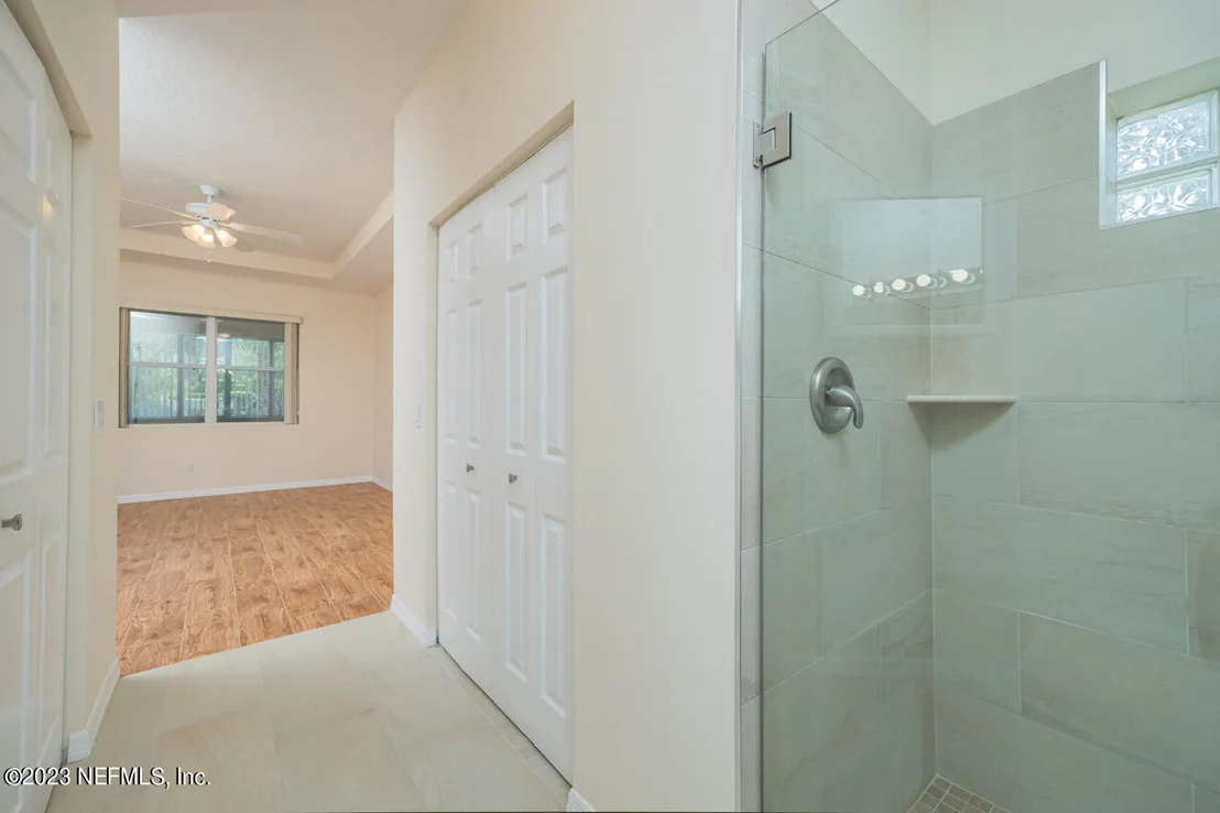 Photo of 601 KNOLLWOOD Lane