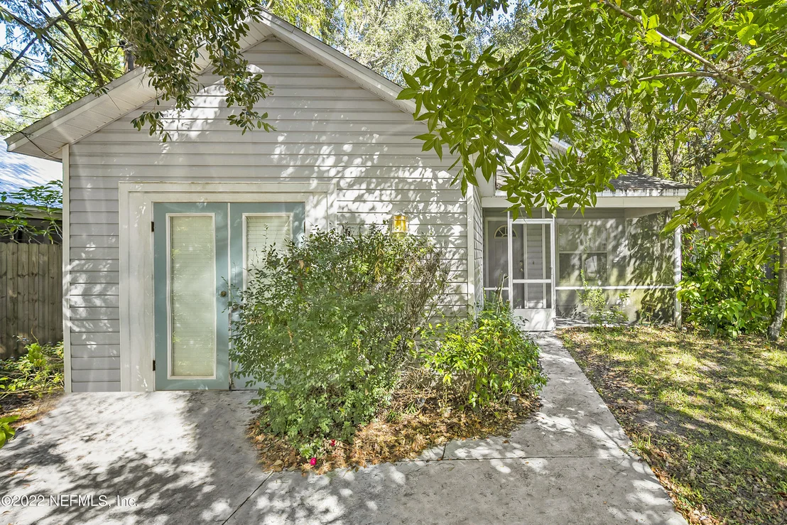 Photo of 232 NESMITH Avenue