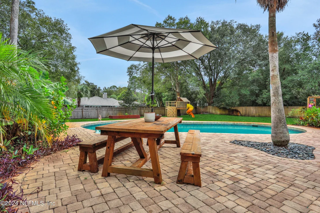 Photo of 8119 PINE LAKE Road