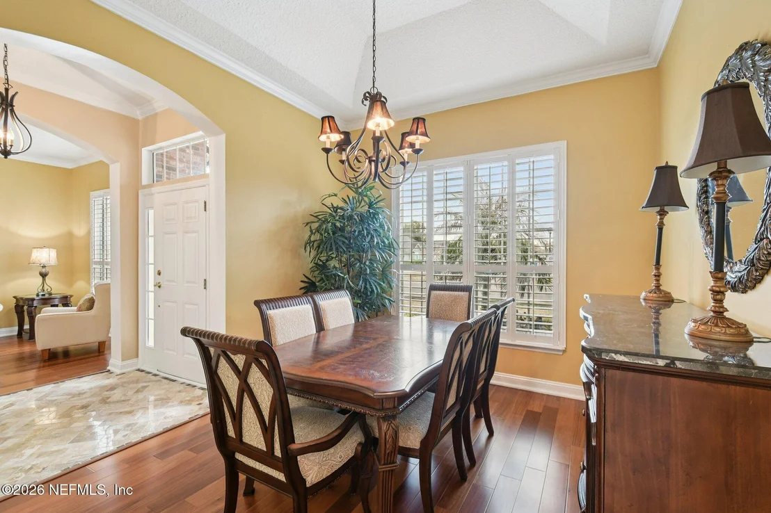 Photo of 145 LAKE RUN Boulevard