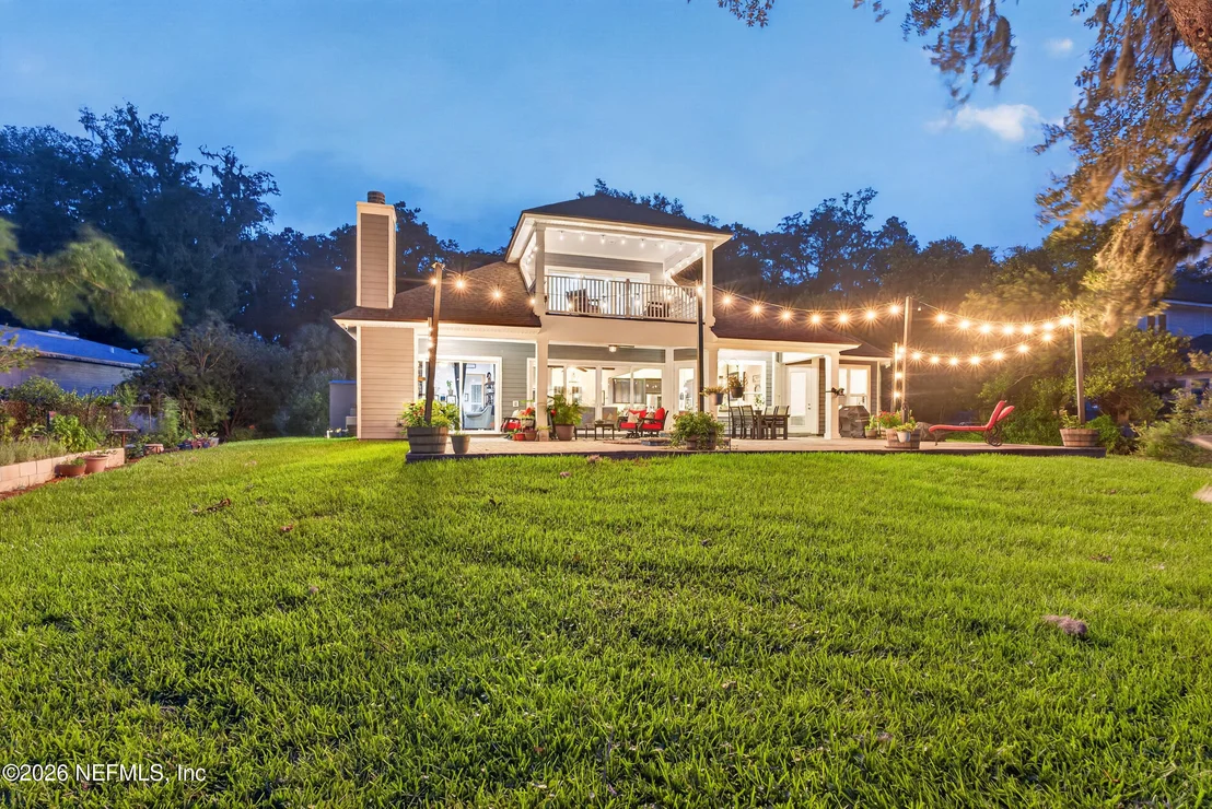 Photo of 239 RIVER Road