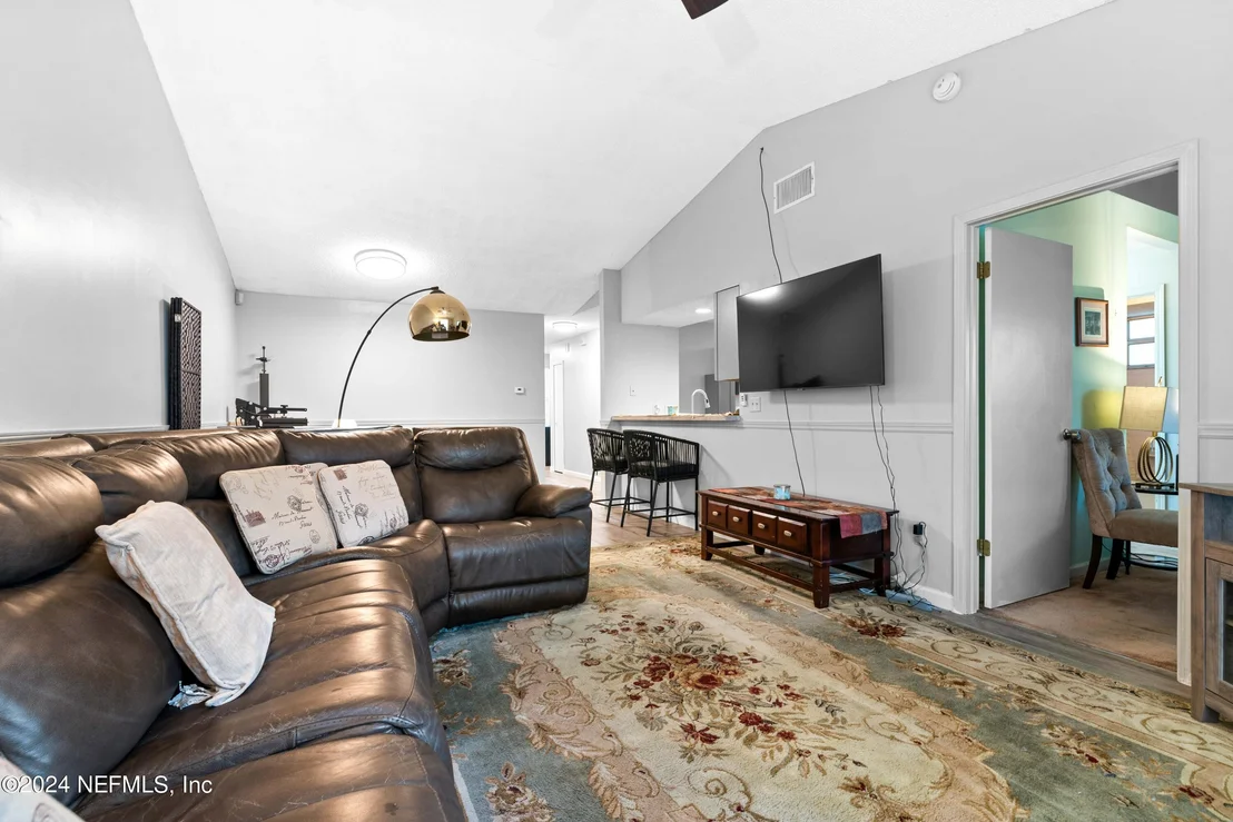 Photo of 255 AQUARIUS Circle W