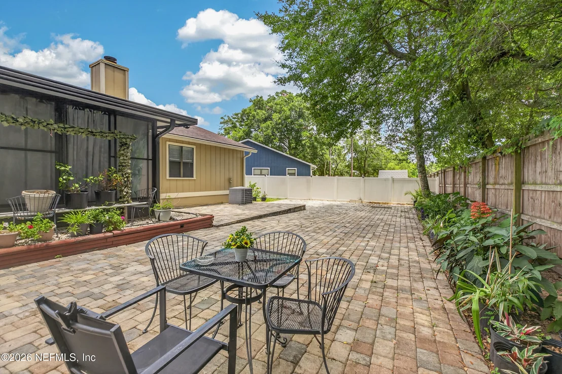 Photo of 8005 FLEUR DE LIS Drive