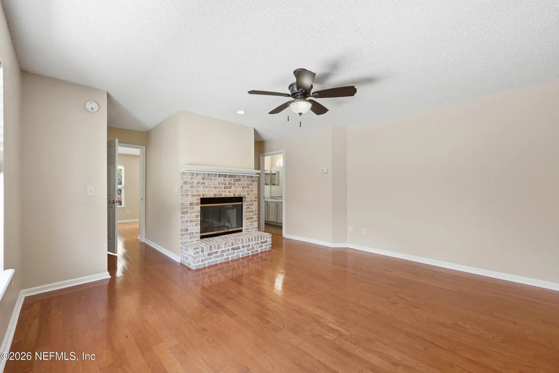 Photo of 3115 FIELDCREST Drive
