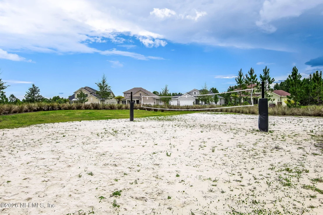 Photo of 141 LINSBURY Court
