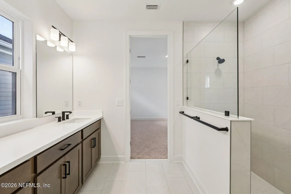 Photo of 17 JAMESTOWN Court