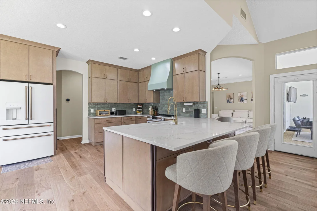 Photo of 167 HERONS NEST Lane