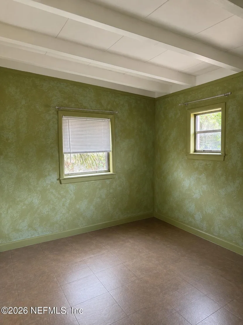 Photo of 1619 SUNSET Drive