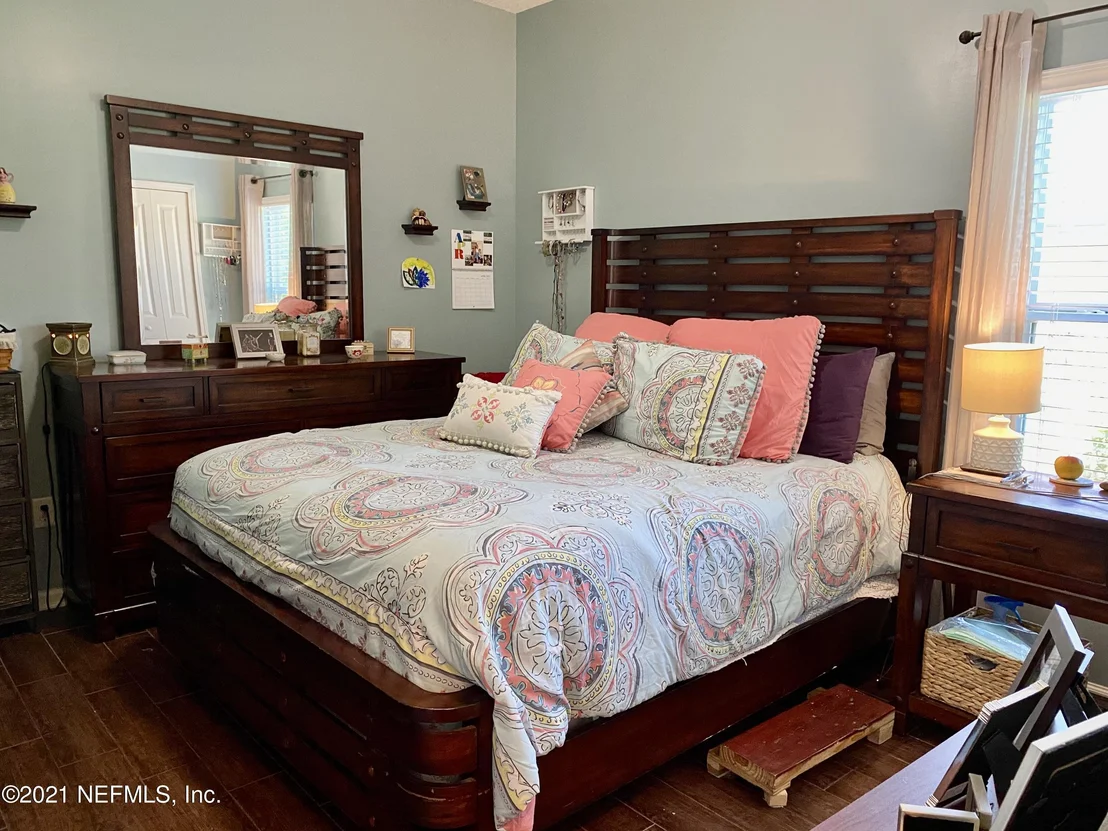 Photo of 325 HUFFNER HILL Circle