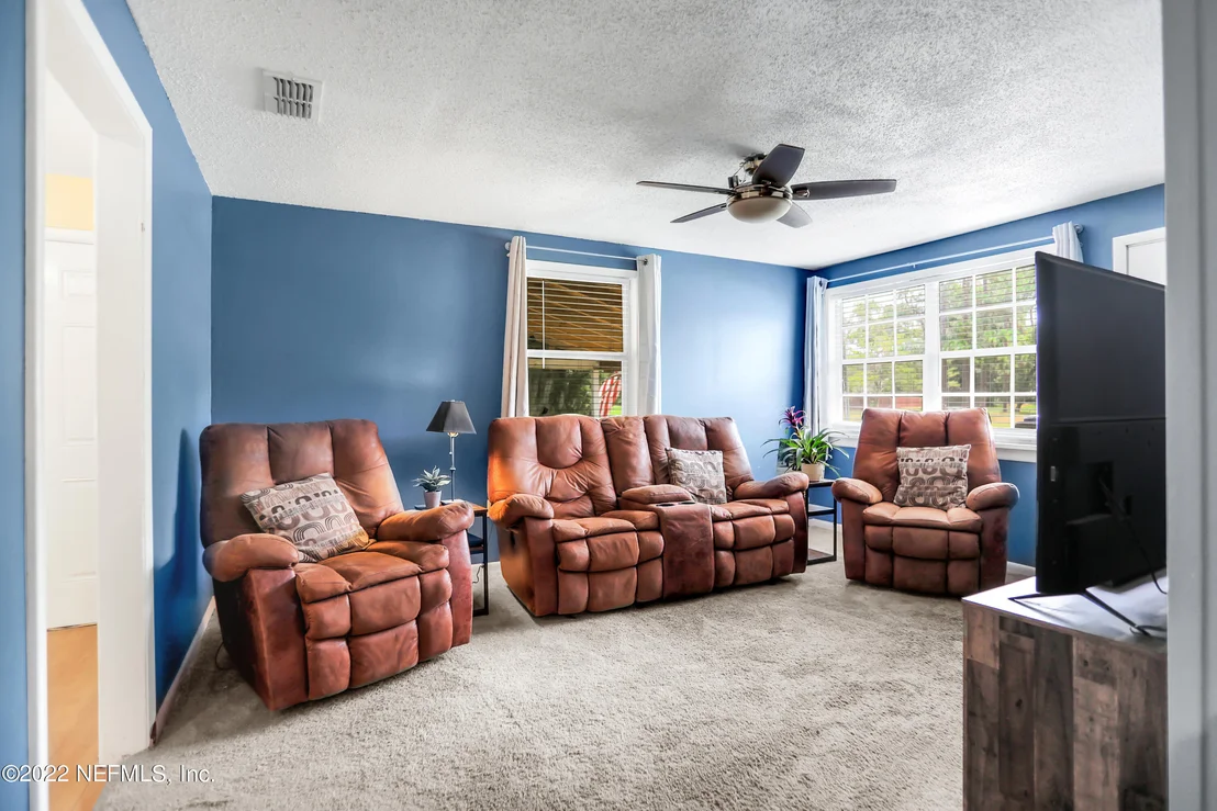 Photo of 2448 DAVIS Road