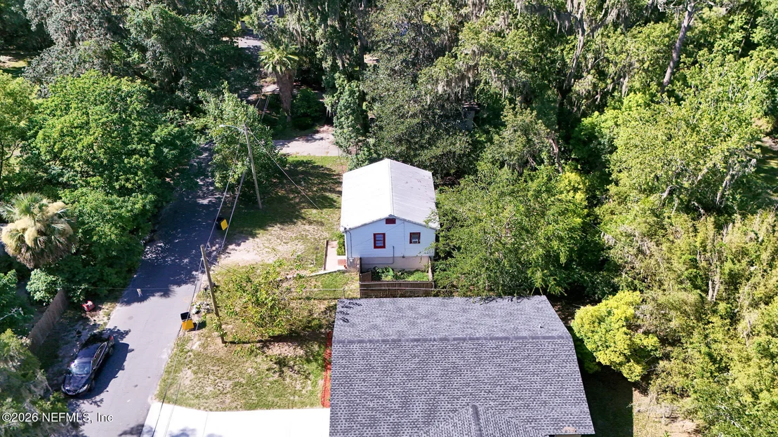 Photo of 9924 SUNSET Drive