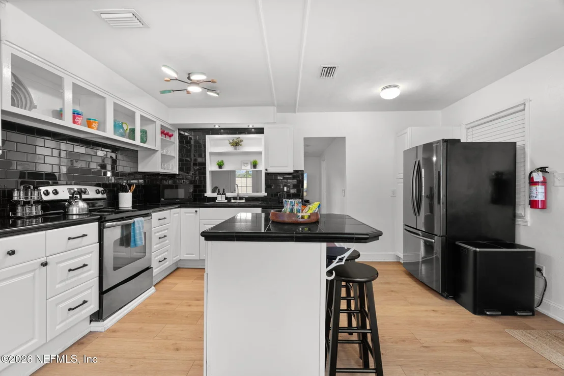 Photo of 312 ALCAZAR Street