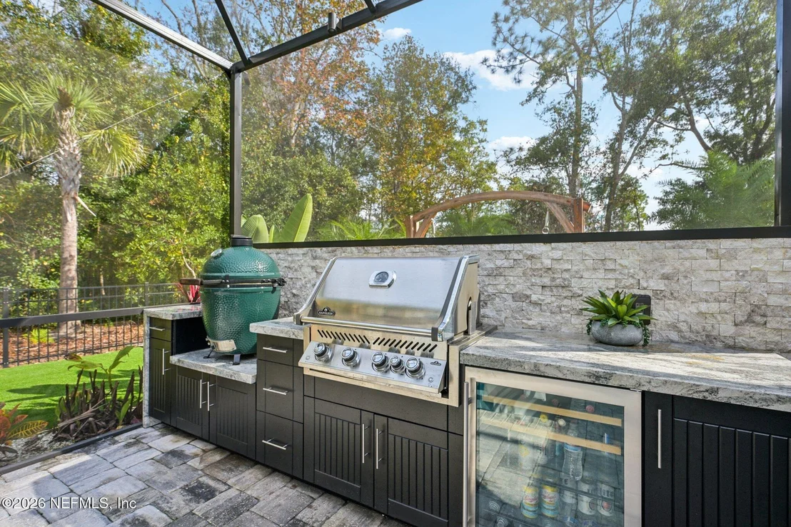 Photo of 32 HIGH OAKS Place