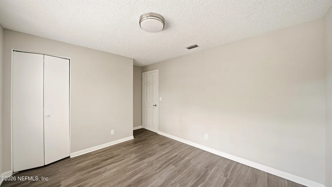 Photo of 586 MADEIRA Drive