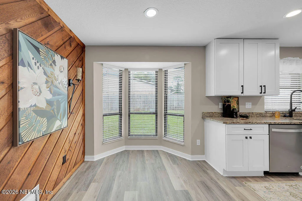 Photo of 2275 FOXWOOD Drive