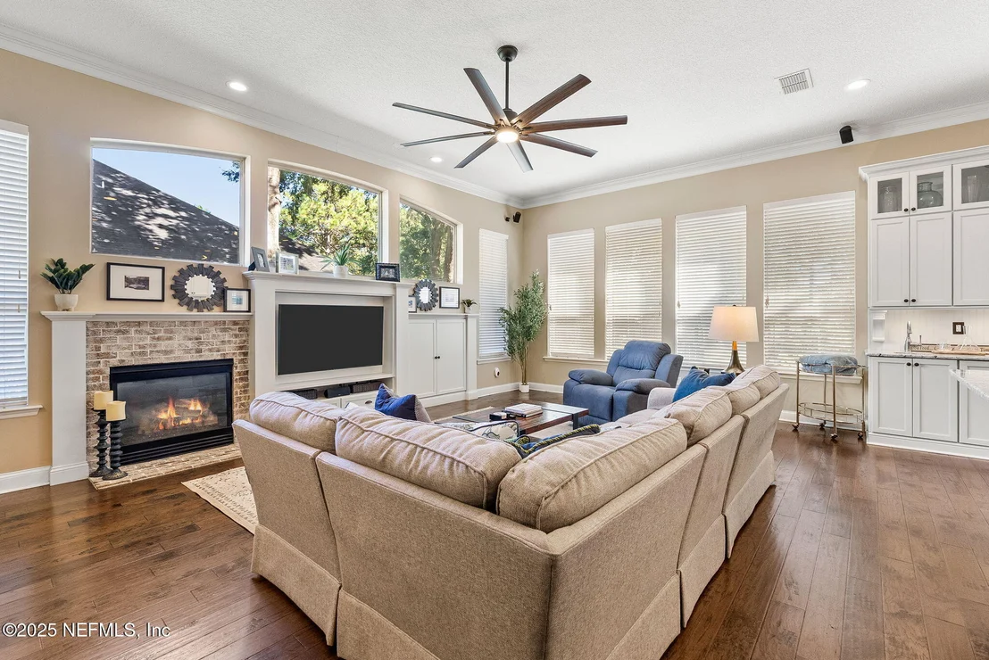 Photo of 1104 PAWNEE Place