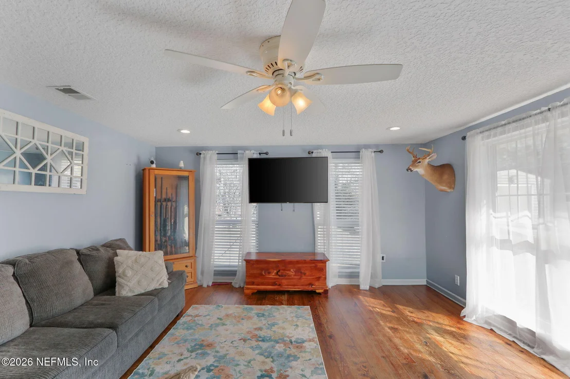 Photo of 5402 ANGUS Road