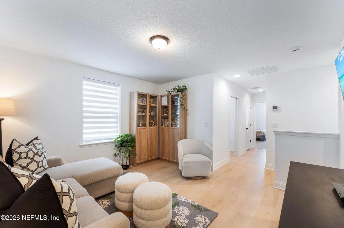 Photo of 442 REFLECTIONS Avenue
