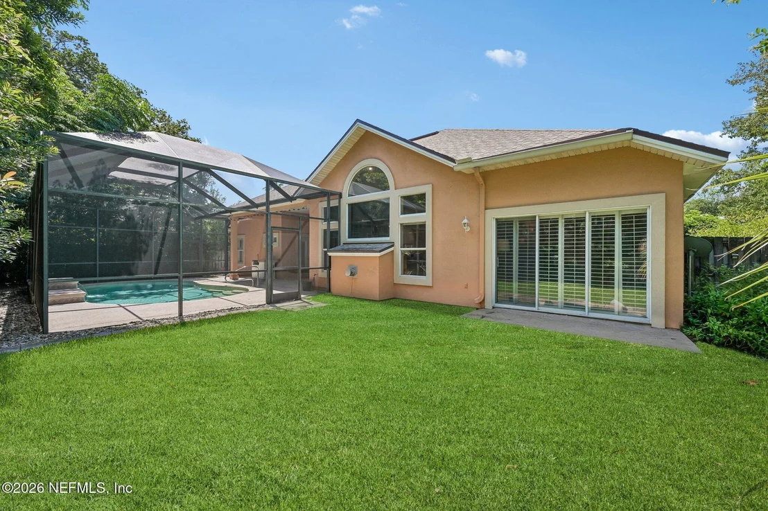 Photo of 1698 MARGARETS WALK Road