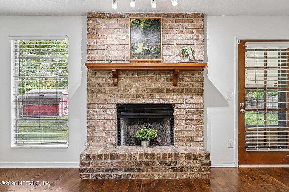 Photo of 2387 PERTH Drive