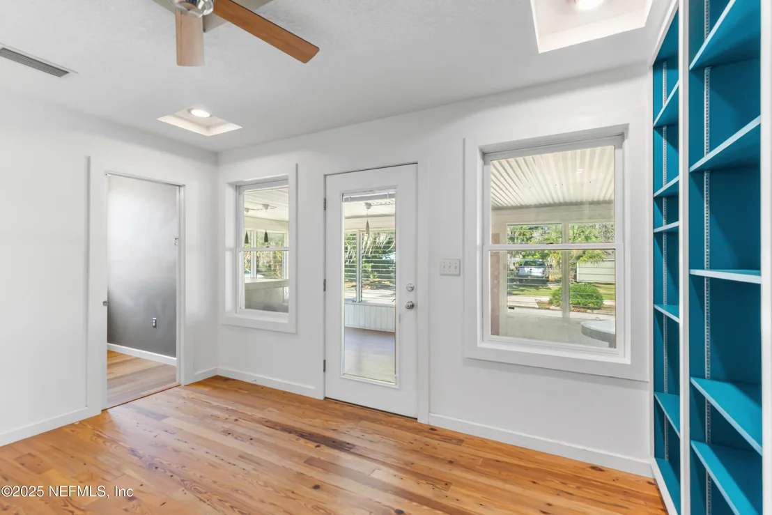 Photo of 5 CAREY Street