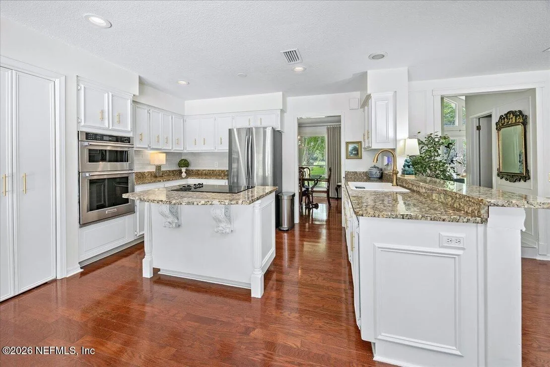 Photo of 8176 BLUE JAY Lane