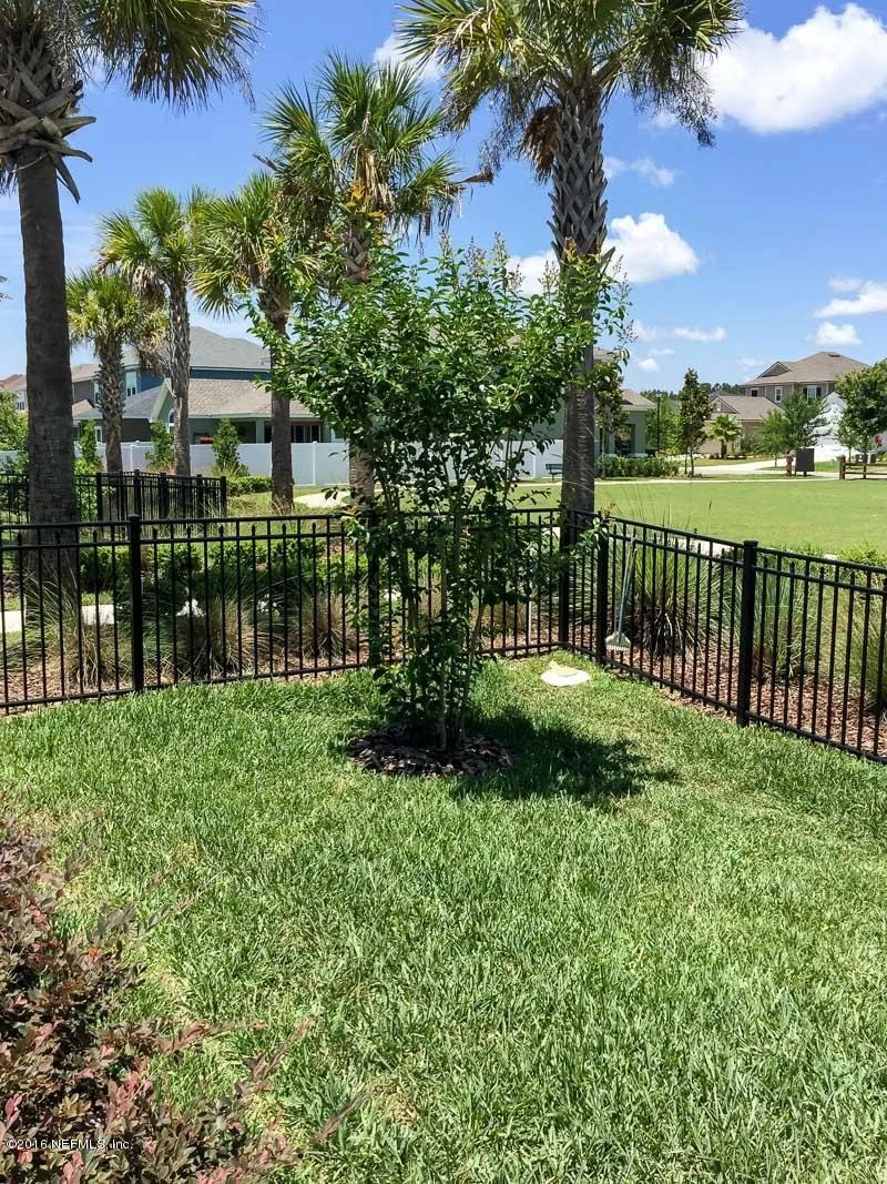 Photo of 324 CAMERON Drive