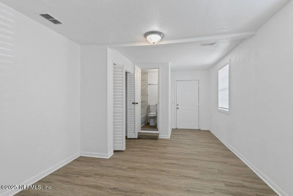Photo of 2864 LEONID Road
