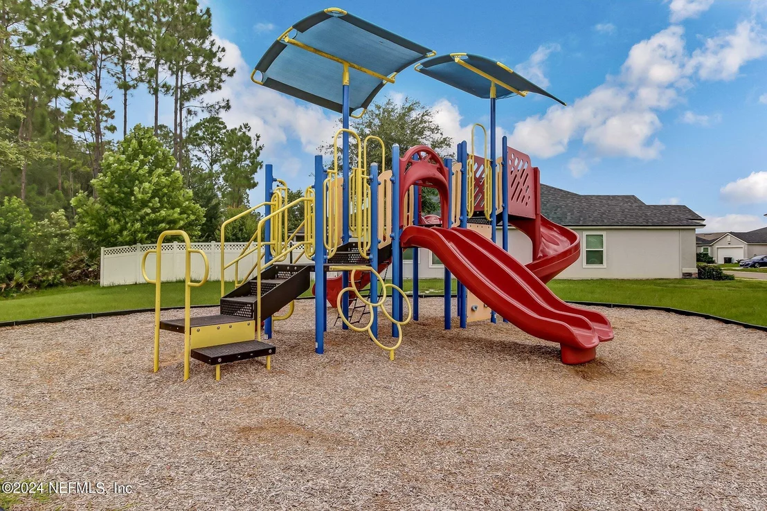 Photo of 597 DRYSDALE Drive