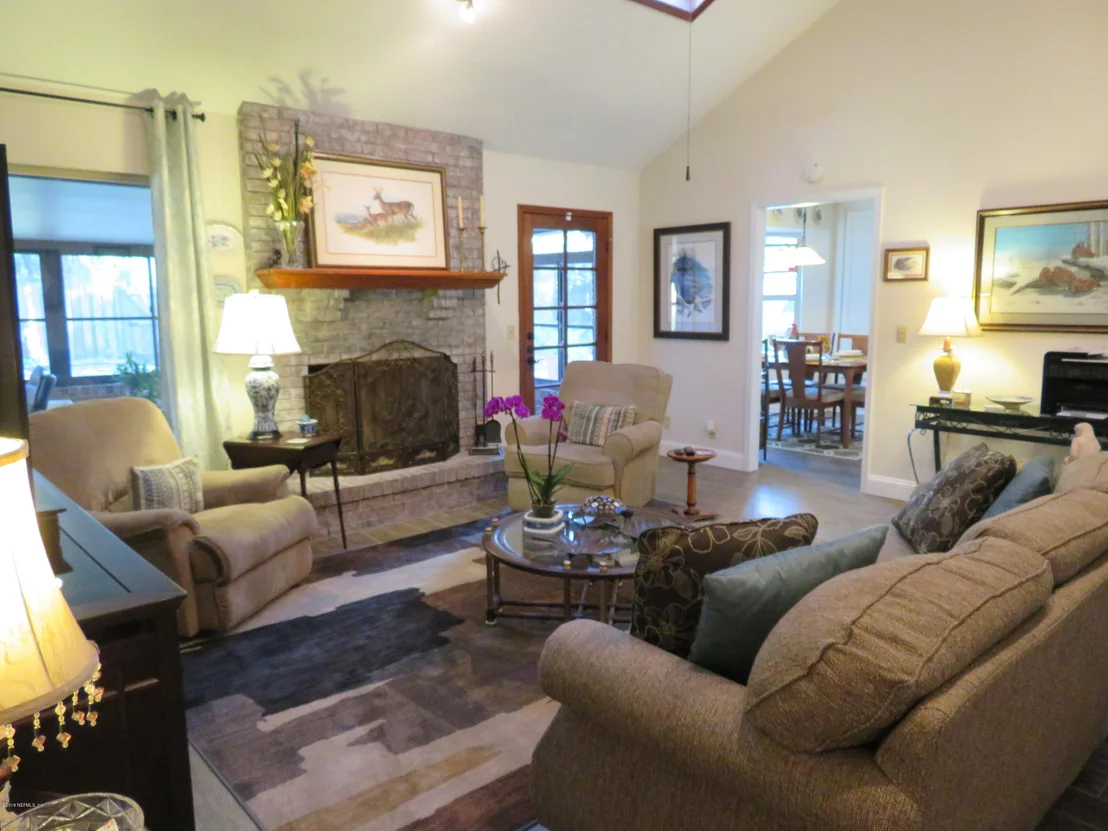 Photo of 1578 RIVERGATE Drive