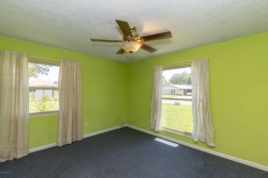 Photo of 184 DEBARRY Avenue