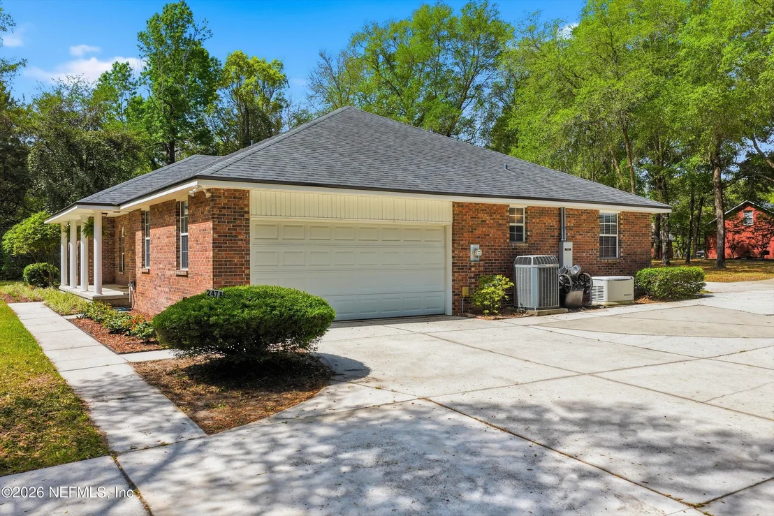Photo of 2478 HALPERNS Way