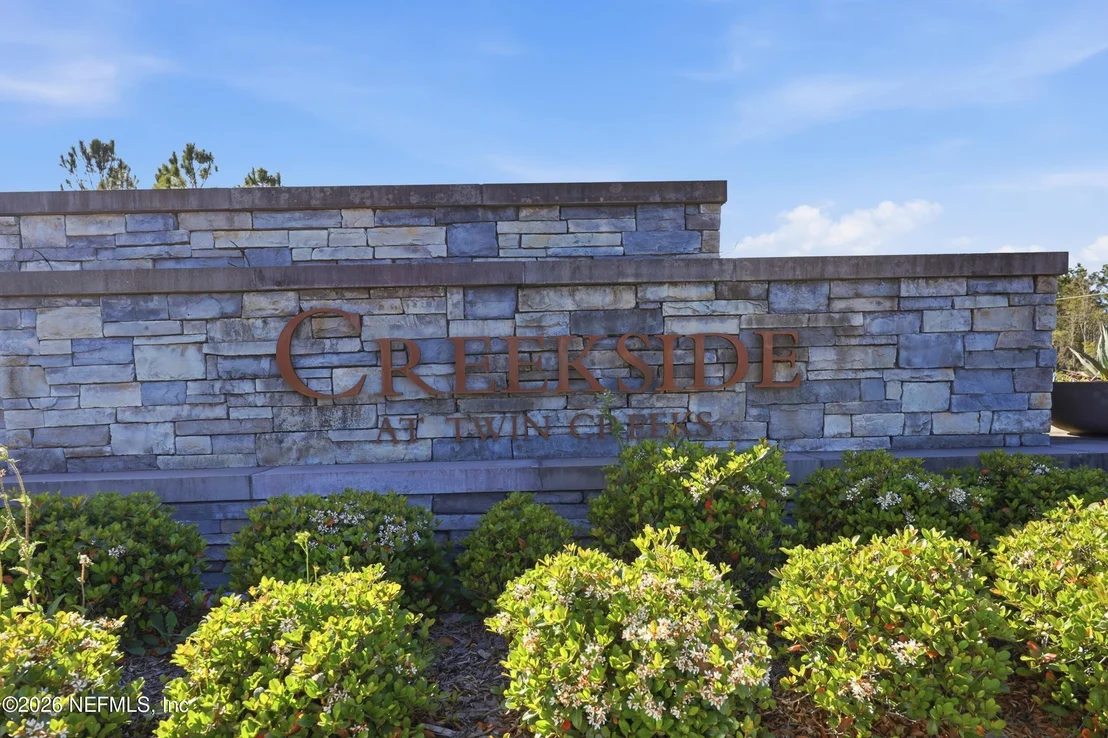Photo of 392 BRYBAR Drive