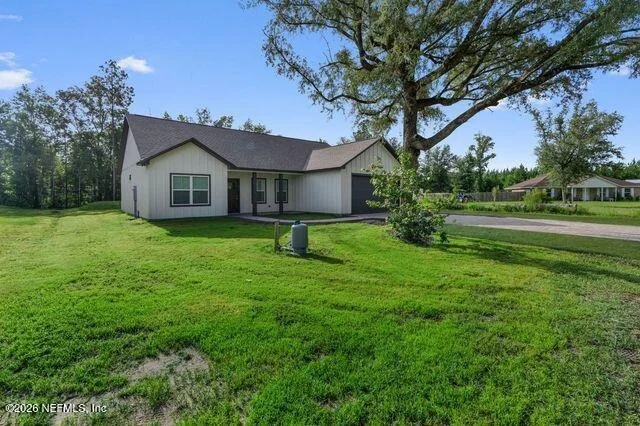 Photo of 44016 BREEZY Lane