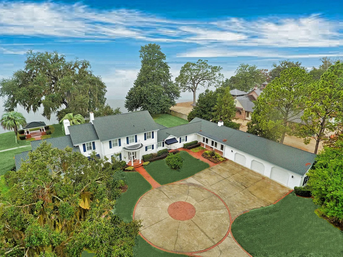 Photo of 1250 HERON POINT Road